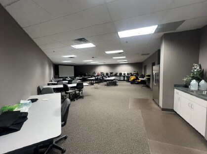 More Photos Of 3801 Thurston Ave NW, Anoka Service For Lease