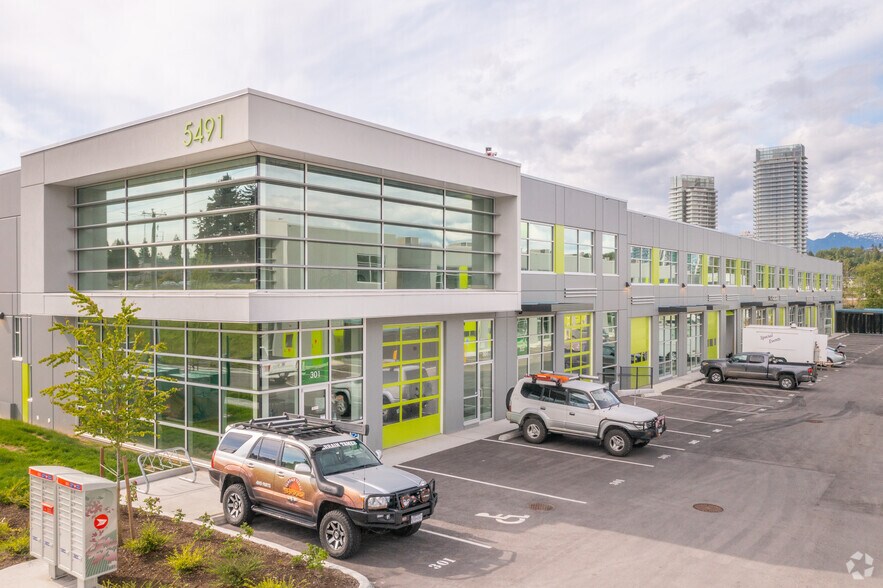 More Photos Of 5491 Regent St, Burnaby Distribution For Sale