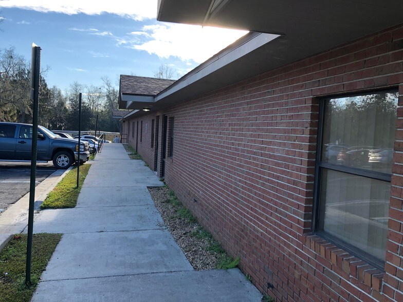 More Photos Of 506-508 Houston Ave NW, Live Oak Office For Sale