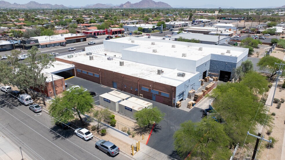 More Photos Of 1805 E McDowell Rd, Phoenix Distribution For Lease