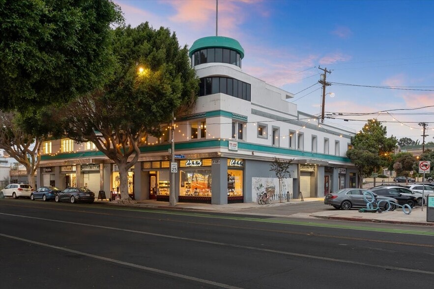 More Photos Of 2525 Main St, Santa Monica Office For Lease