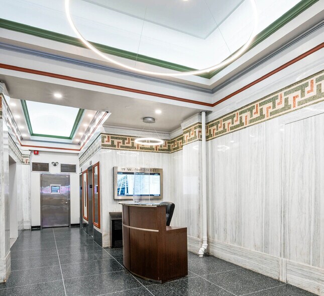 More Photos Of 19 W 21st St, New York Office For Lease