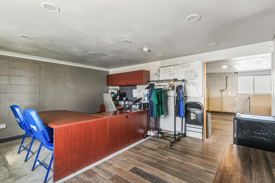 More Photos Of 1559 S Broadway, Denver Storefront Retail Office For Sale