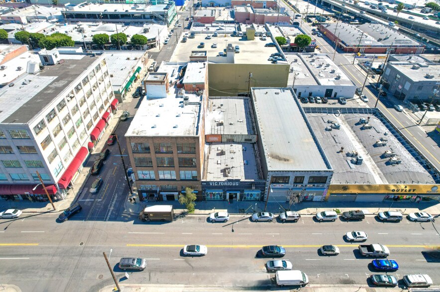 More Photos Of 1506 S Los Angeles St, Los Angeles Showroom For Lease