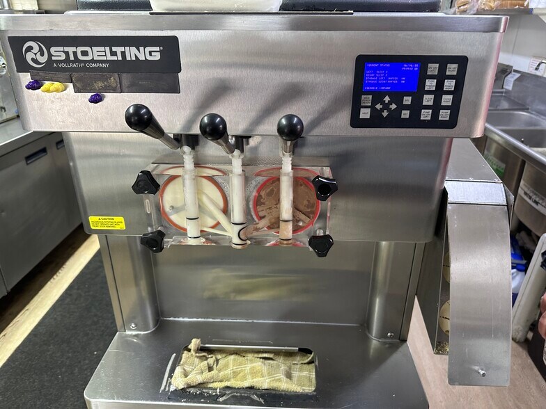 More Photos Of 514 Louisa St, Crivitz Restaurant For Sale