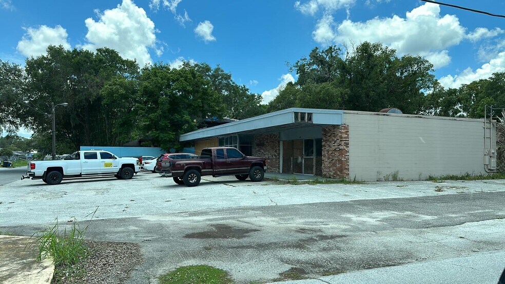More Photos Of 705 S Orange Ave, Bartow Convenience Store For Sale