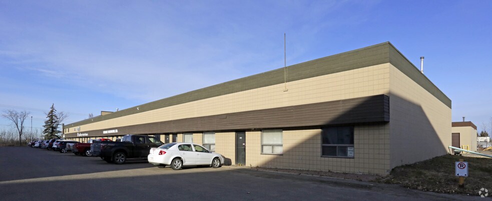 Primary Photo Of 449-473 NW Sioux Rd, Sherwood Park Light Manufacturing For Sale