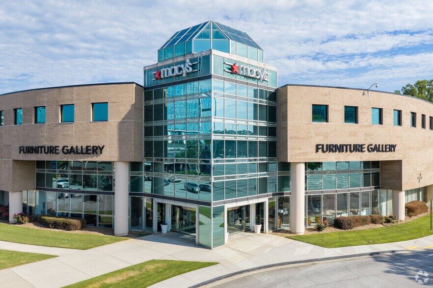 More Photos Of 4400 Ashford Dunwoody Rd NE, Atlanta Unknown For Lease