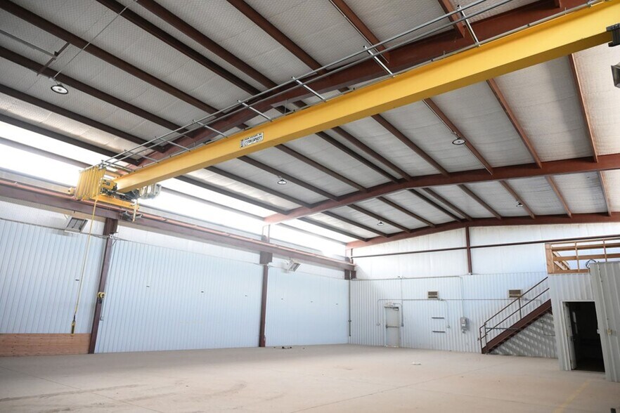 More Photos Of 3611 E State Highway 158, Midland Manufacturing For Sale