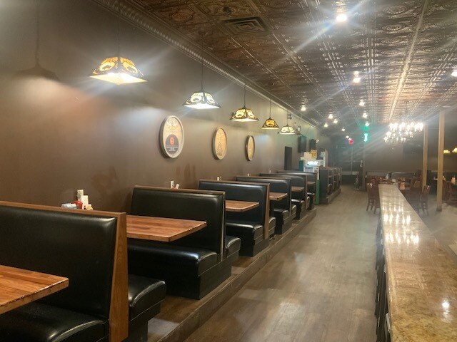 More Photos Of 1323 O St, Lincoln Bar For Lease