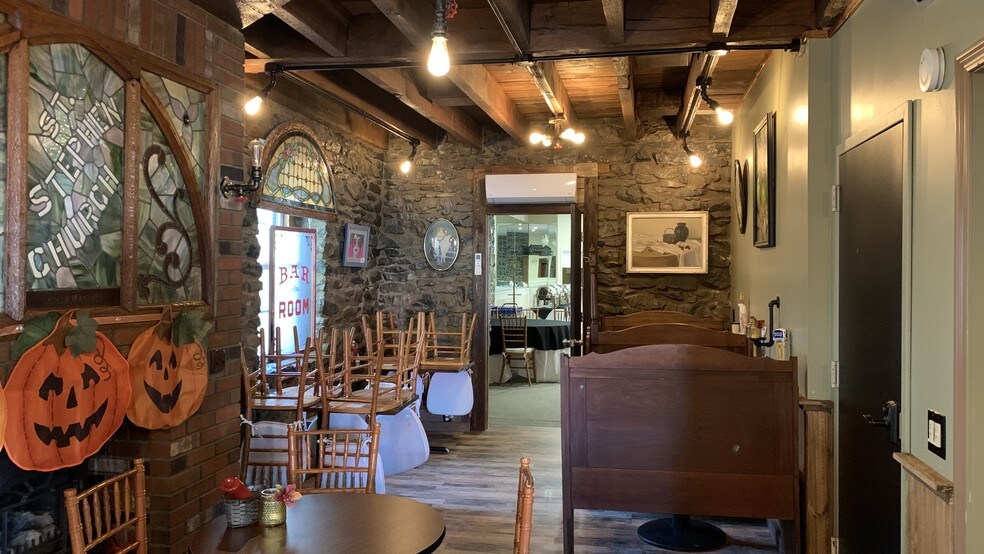 More Photos Of 2912 Old Nazareth Rd, Easton General Retail For Sale