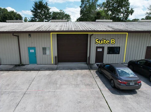 More Photos Of 32914 Tamina, Magnolia Warehouse For Lease