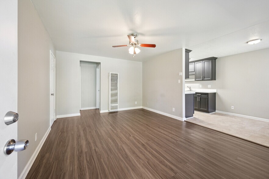 More Photos Of 550 Berry Ave, Hayward Apartments For Sale