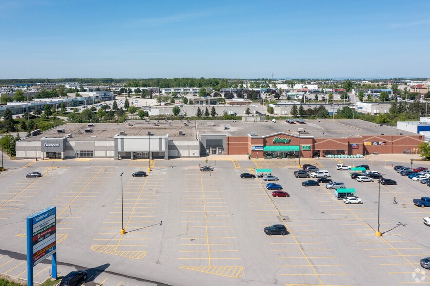 More Photos Of 35 Mapleview Dr W, Barrie Unknown For Lease