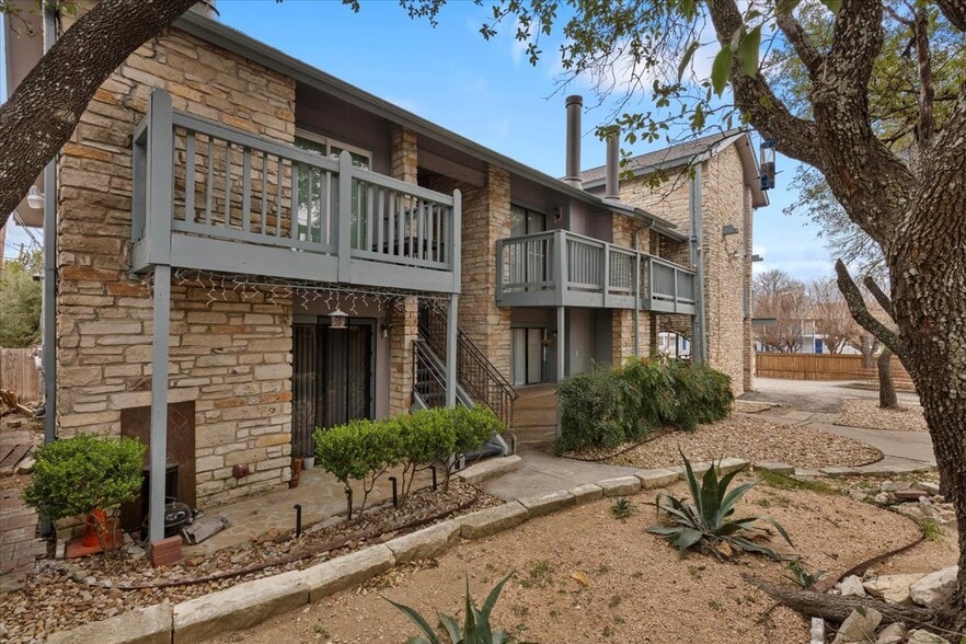 More Photos Of 5220 Tahoe Trl, Austin Apartments For Sale