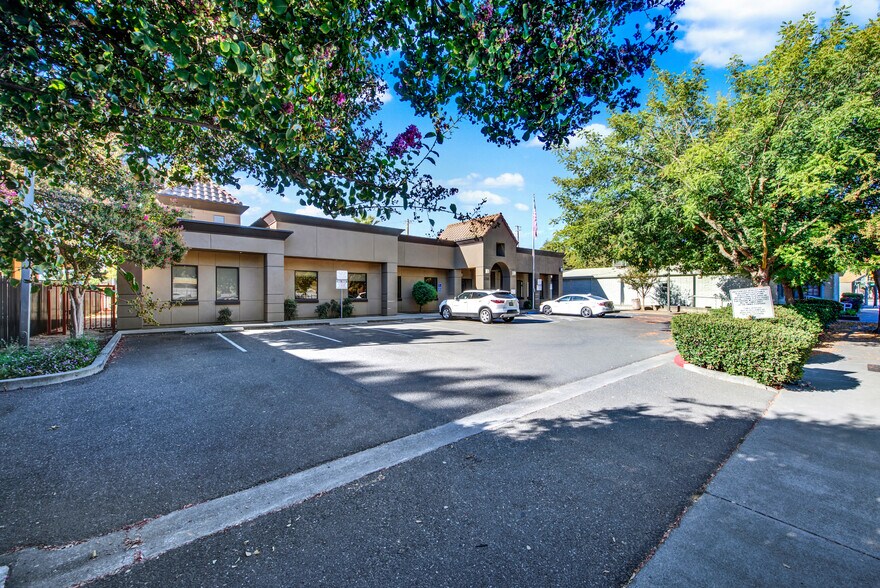 More Photos Of 814 Court St, Woodland Rehabilitation Center For Sale