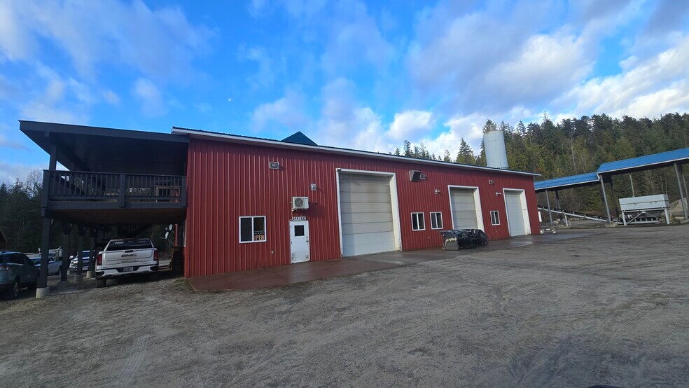 More Photos Of 1500 Hot Springs Rd, Nakusp Industrial For Sale