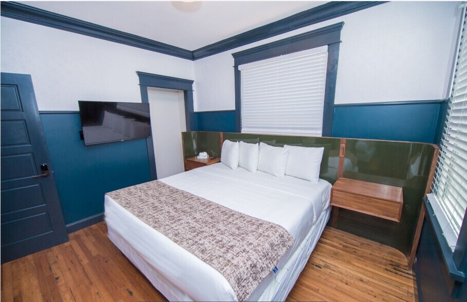 More Photos Of 765 10th Ave, San Diego Hospitality For Sale