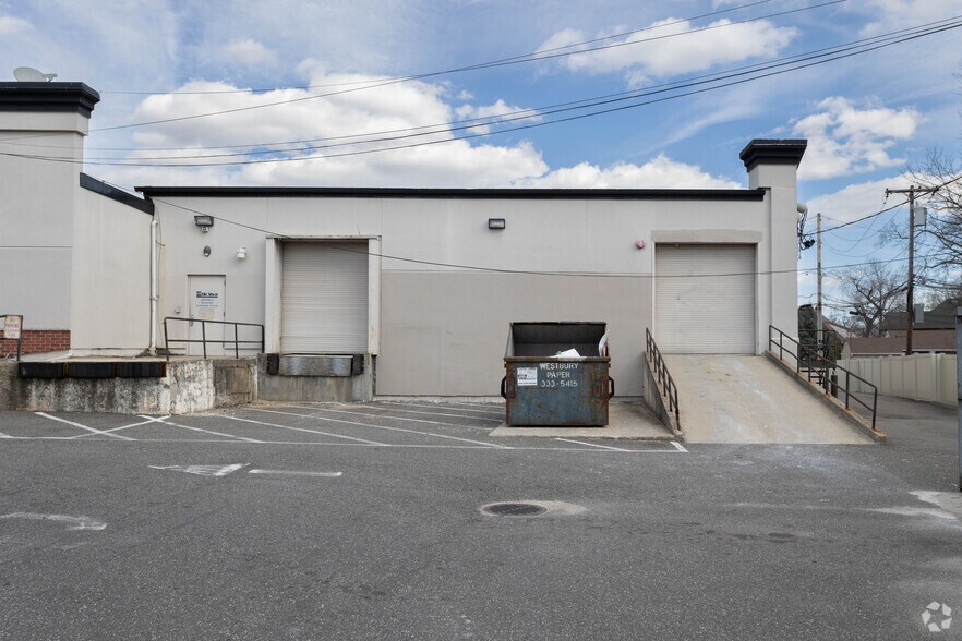 More Photos Of 831-839 Sunrise Hwy, Lynbrook Freestanding For Lease