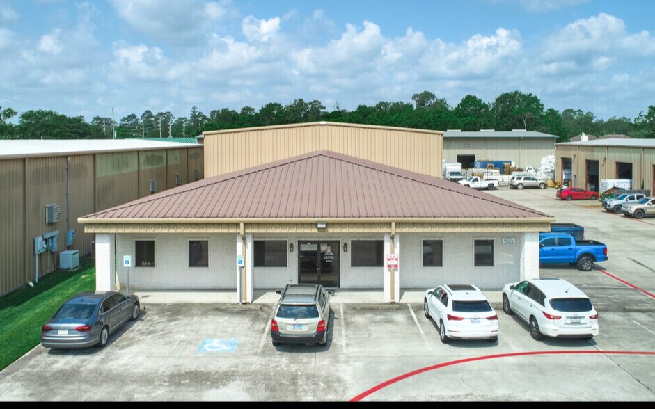 More Photos Of 26451 Hanna Rd, The Woodlands Warehouse For Sale