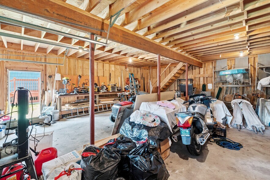 More Photos Of 344 Vt Route 100, West Dover Hotel For Sale