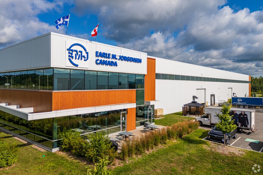 Primary Photo Of 650 Louis-Blériot Rue, Mascouche Distribution For Sale