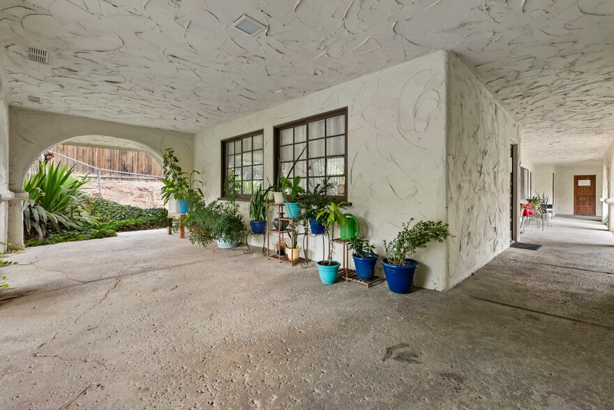 More Photos Of 970 Petit Ave, Ventura Medical For Sale