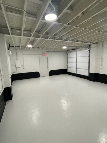 More Photos Of 2432-2434 E 15th St, Tulsa General Retail For Lease
