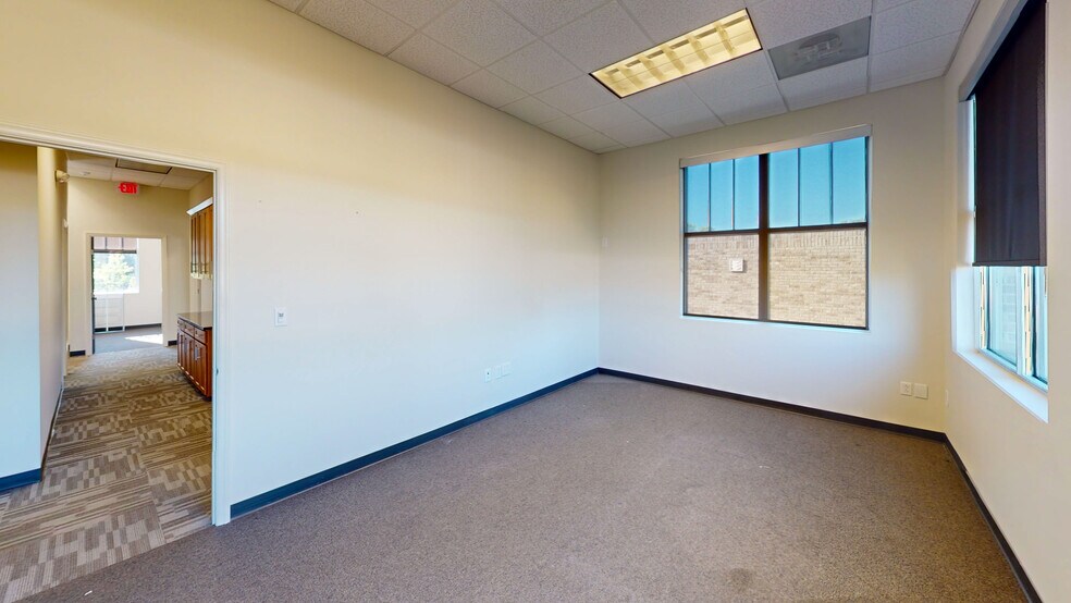 More Photos Of 324 N Trade St, Matthews Freestanding For Lease
