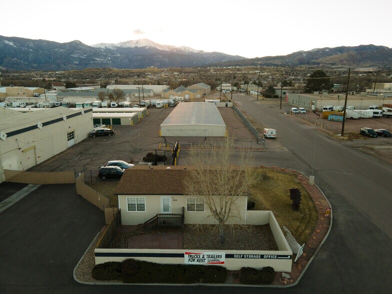 More Photos Of 3200-3250 N Nevada Ave, Colorado Springs Warehouse For Lease