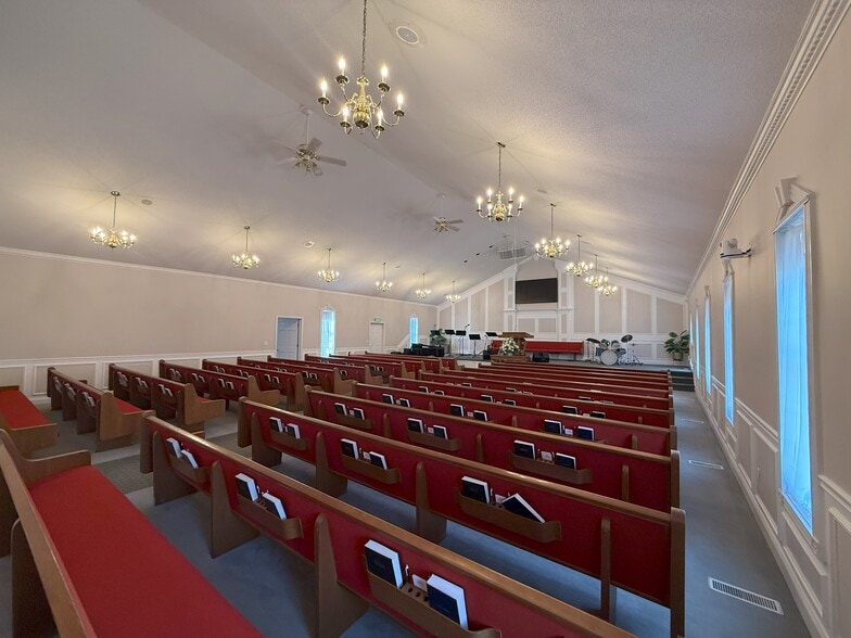 More Photos Of 438 W Race St, Kingston Religious Facility For Sale