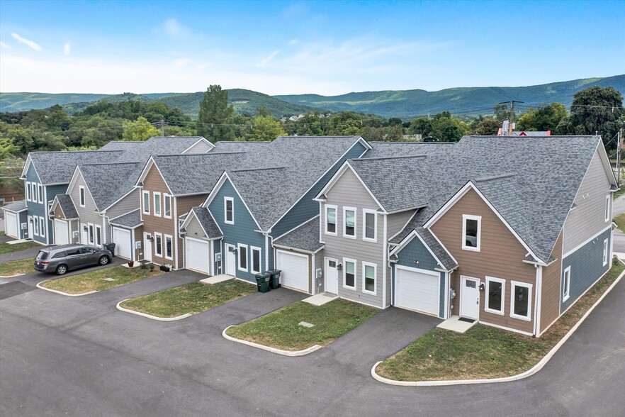 Primary Photo Of 130-140 W Calhoun St, Salem Apartments For Sale