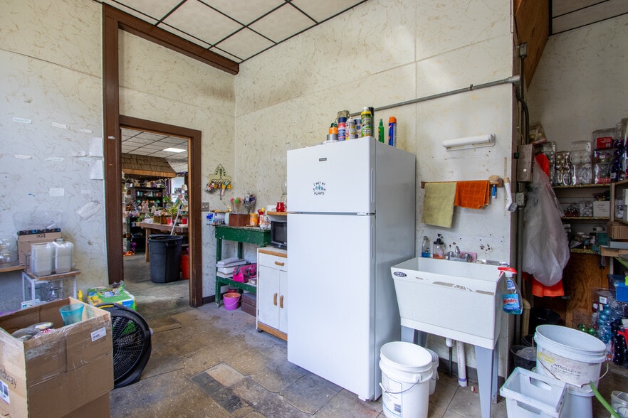 More Photos Of 19 Trestle Rd, Hancock Storefront Retail Office For Sale