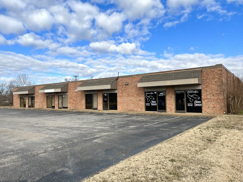 Primary Photo Of 1926 First Commercial Dr, Southaven Office For Lease