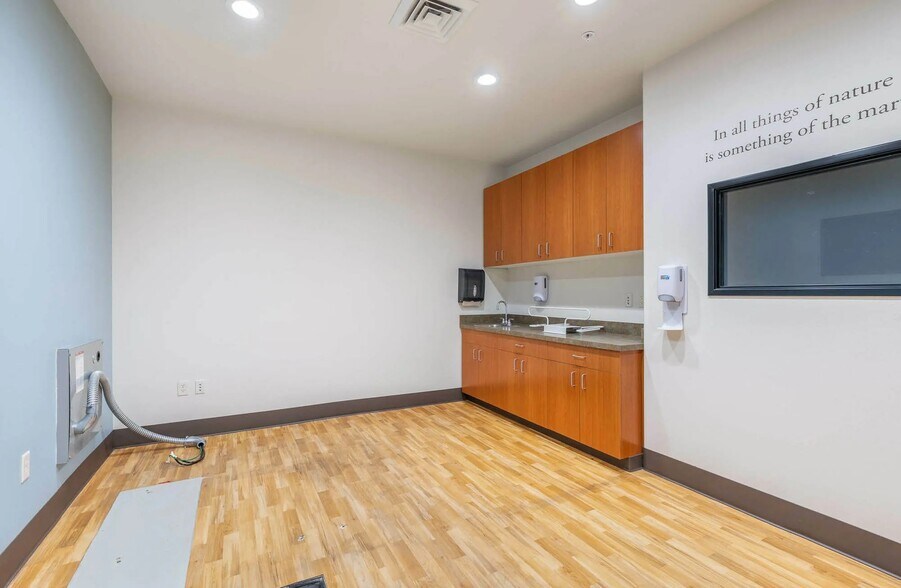 More Photos Of 1880 W Judith Ln, Boise Office For Lease