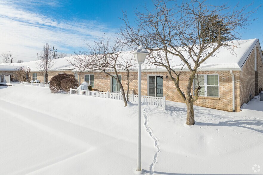 More Photos Of 150 Fox Ridge Dr, Vincennes Congregate Senior Housing For Sale