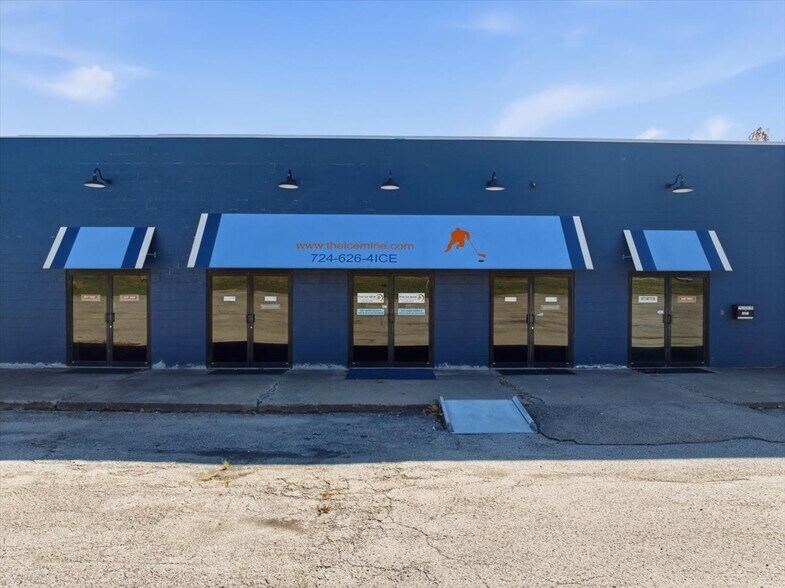 More Photos Of 5001 W Crawford Ave, Connellsville Skating Rink For Sale