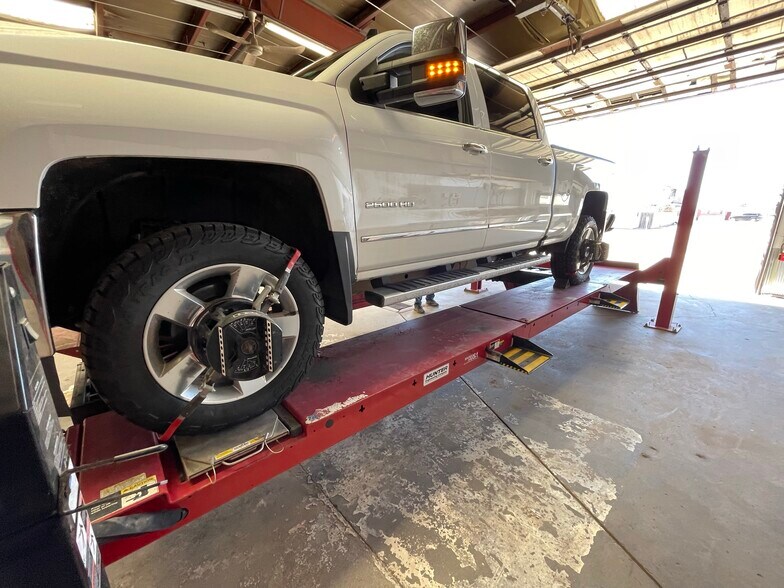 More Photos Of 115 E E St, Ogallala Auto Repair For Sale