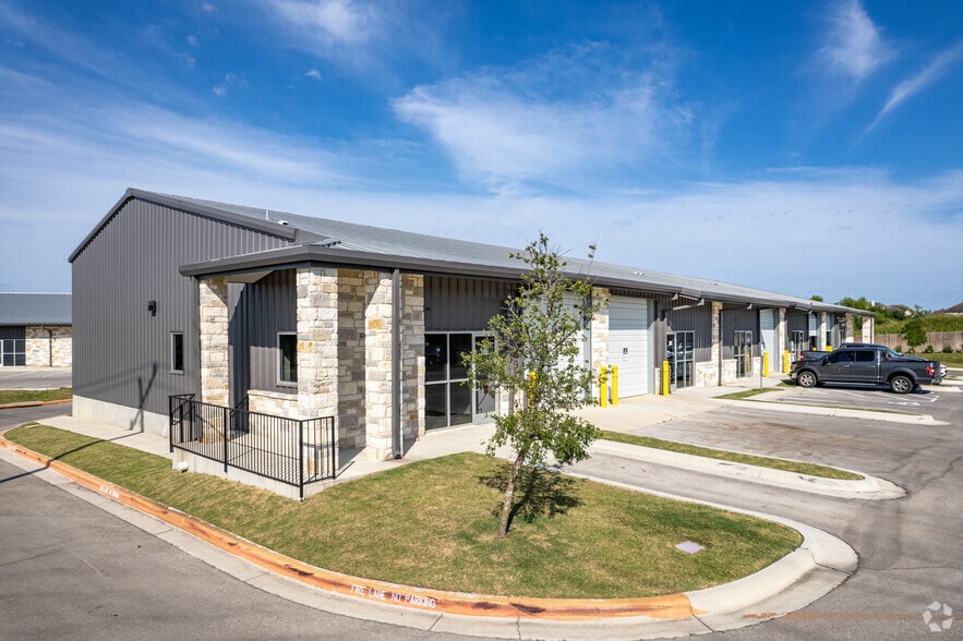 More Photos Of 200 Lehman Rd, Kyle Flex For Lease