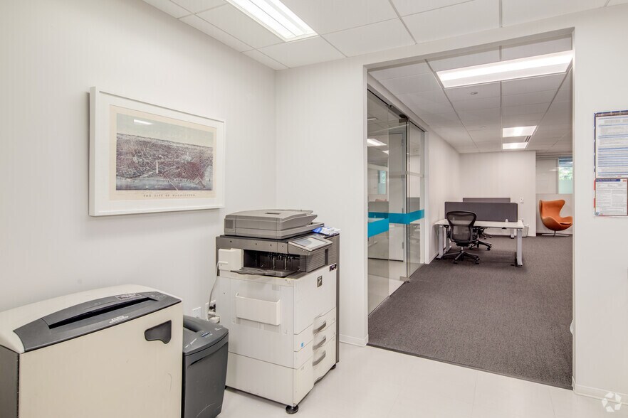 More Photos Of 2101 L St NW, Washington Office For Sale