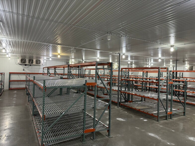 More Photos Of 3761 E Tennessee St, Tucson Warehouse For Lease