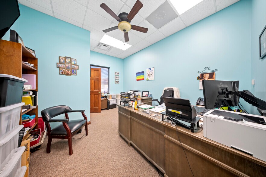 More Photos Of 3224 Winchester Ave, Ashland Flex For Sale