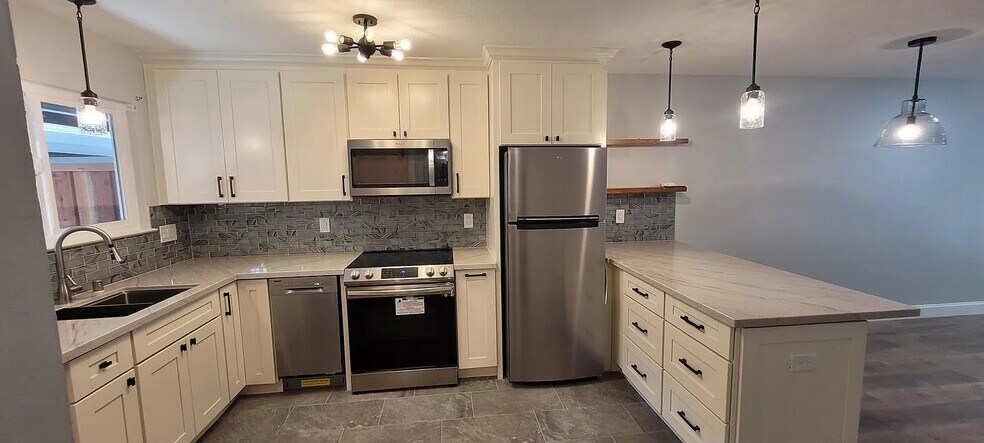 More Photos Of 863 Palomino Dr, Pleasanton Apartments For Sale