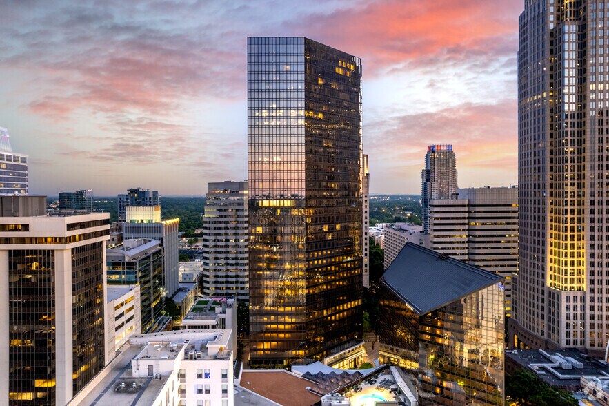 More Photos Of 101 S Tryon St, Charlotte Office Residential For Lease