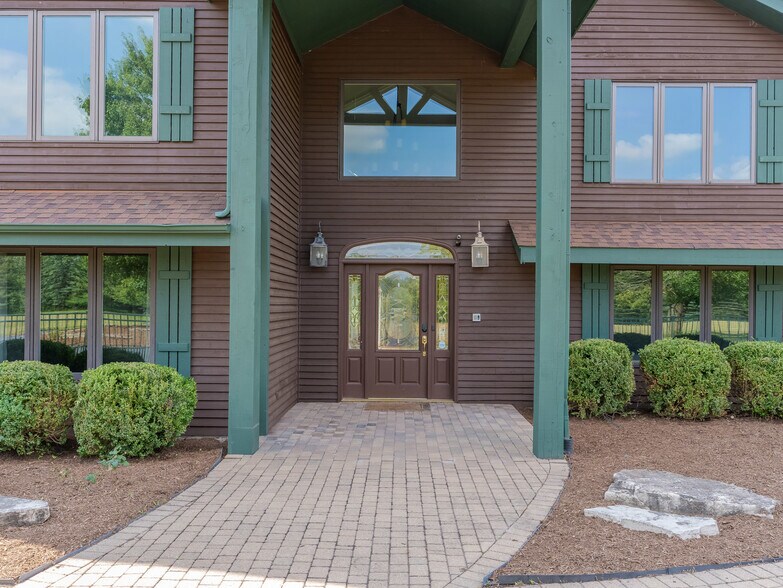 More Photos Of 22660 S Harlem Ave, Frankfort Flex For Sale