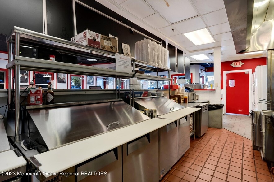 More Photos Of 231-263 Main St, Matawan Storefront For Sale