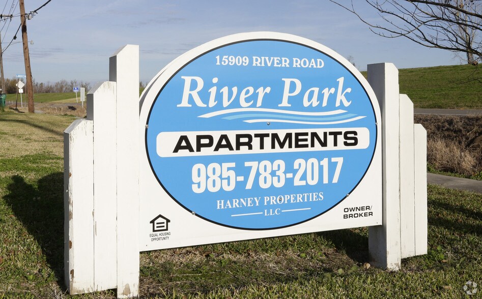 More Photos Of 15909 River Rd, Hahnville Apartments For Sale