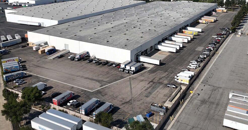 More Photos Of 1291 S Vintage Ave, Ontario Distribution For Lease