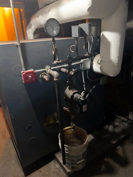 More Photos Of 300 N 8th St, Brooklyn Apartments For Sale