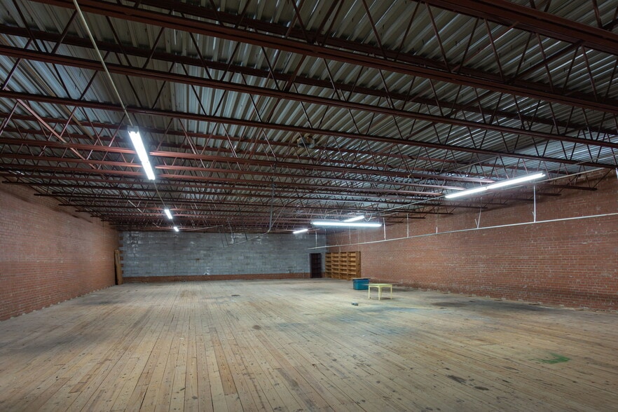 More Photos Of 118 S Scales St, Reidsville Medical For Sale